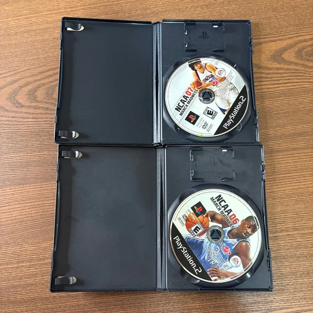 EA Sports NCAA March Madness 06 07 PS2‎ Bundle PlayStation 2 Good Sports Games